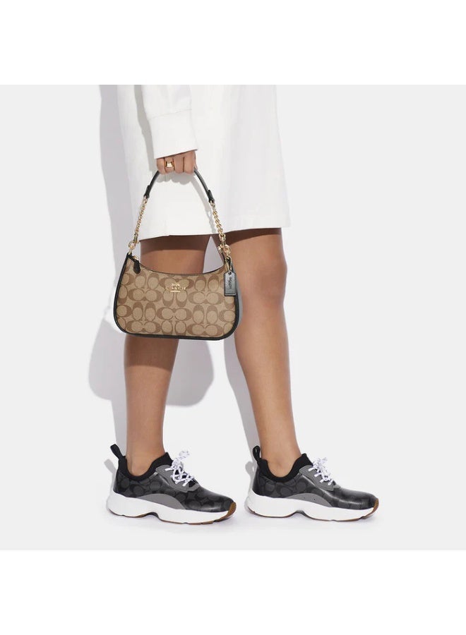 coachoutlet Coach Teri Shoulder Bag in Signature Canvas – Shoulder & Crossbody Bag - Image 4